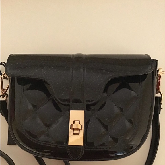 DELUXITY LA Handbags - NWT DELUXITY LA JELLY CROSSBODY